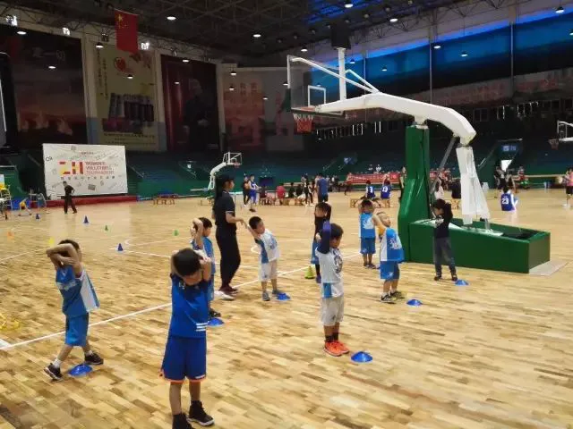 如何为篮球教练提供持续的专业辅导_0